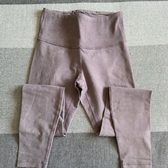 Lululemon high rise tights - Picture 2 of 4